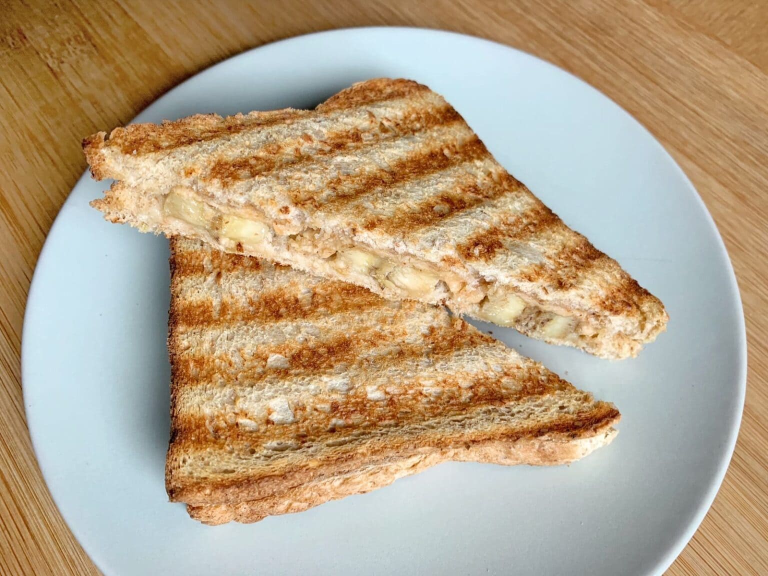 Bananen-Erdnussbutter-Sandwich – OptiGrill Rezepte