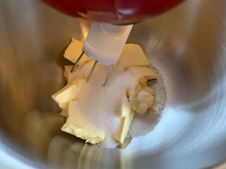 Butter Zucker schaumig schlagen 2
