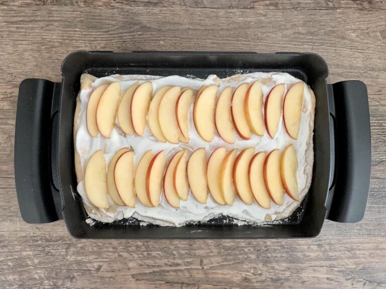 Flammkuchen Aepfeln belegen