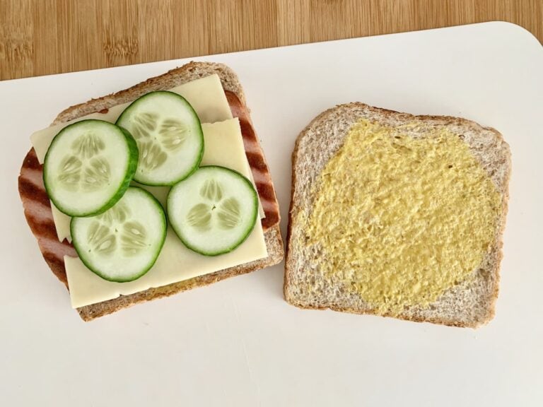 Fleischkäse Käse Sandwich belegen