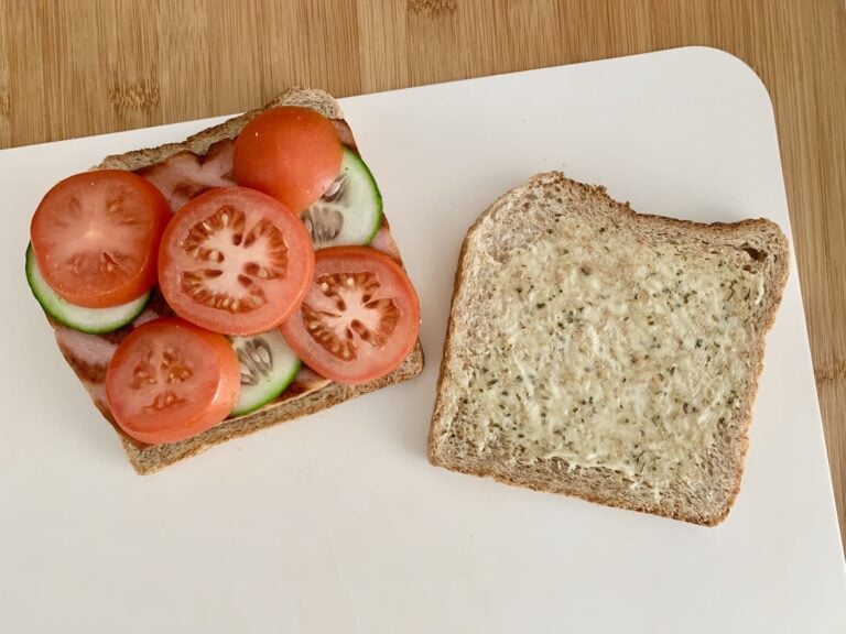 Fleischkäse Sandwich belegen