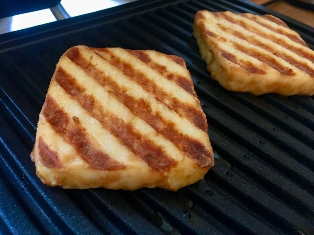 Gegrillter Grillkaese