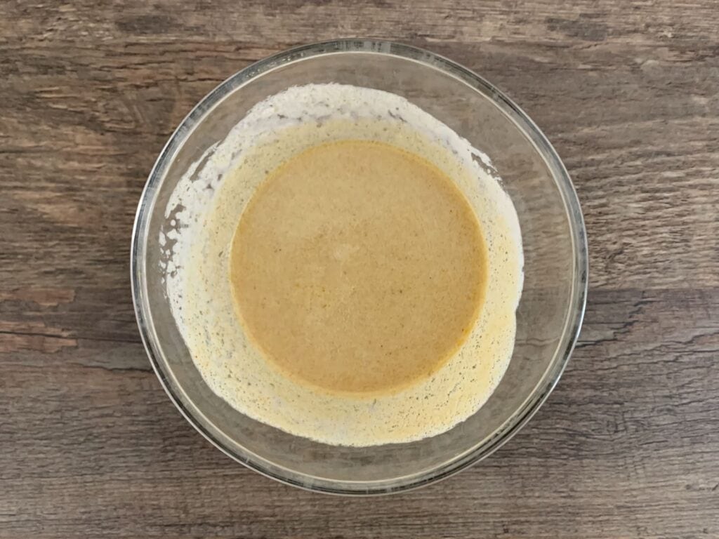 Hähnchen-Spieße mit Joghurt-Curry-Marinade