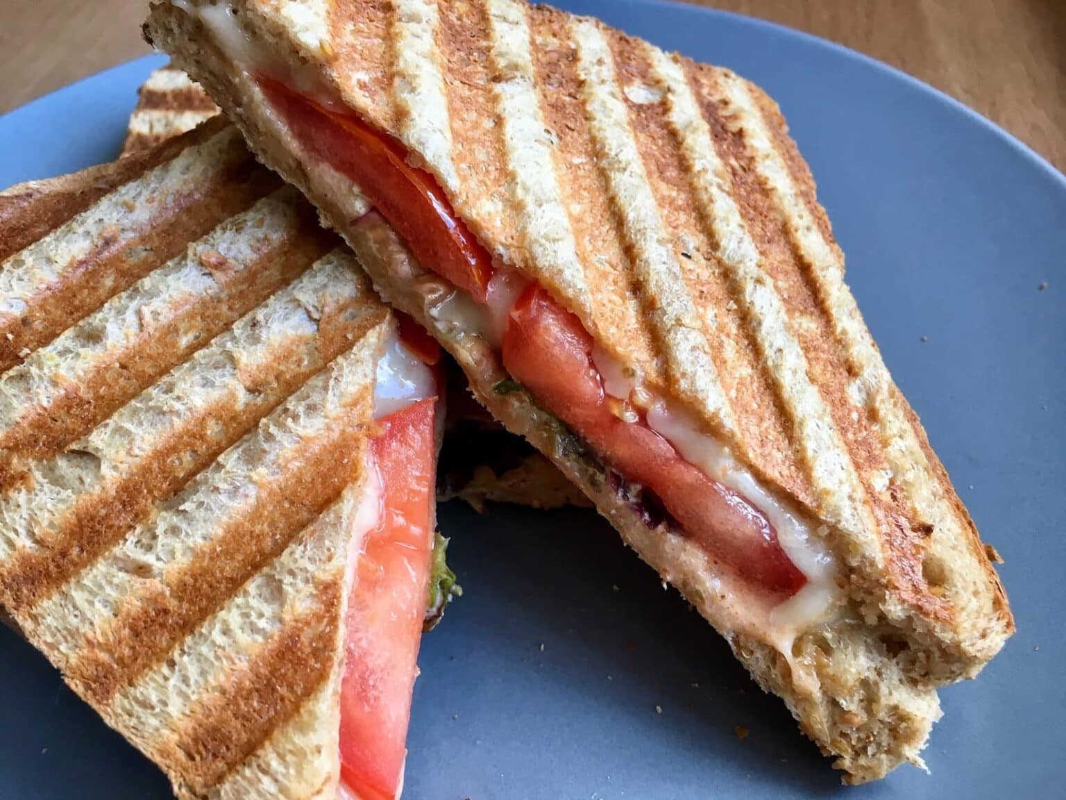 Einfaches Käse-Sandwich in nur 6 Minuten grillen – OptiWelt