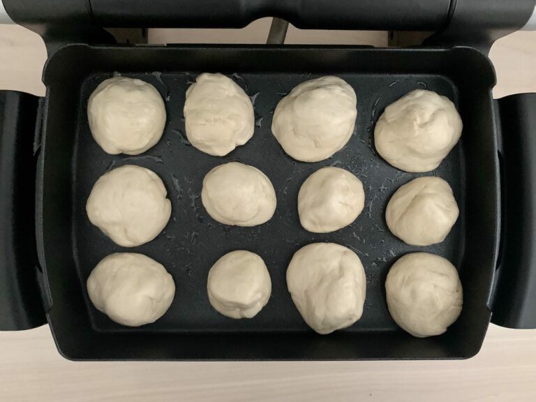 Pizzabrötchen OptiGrill Backschale