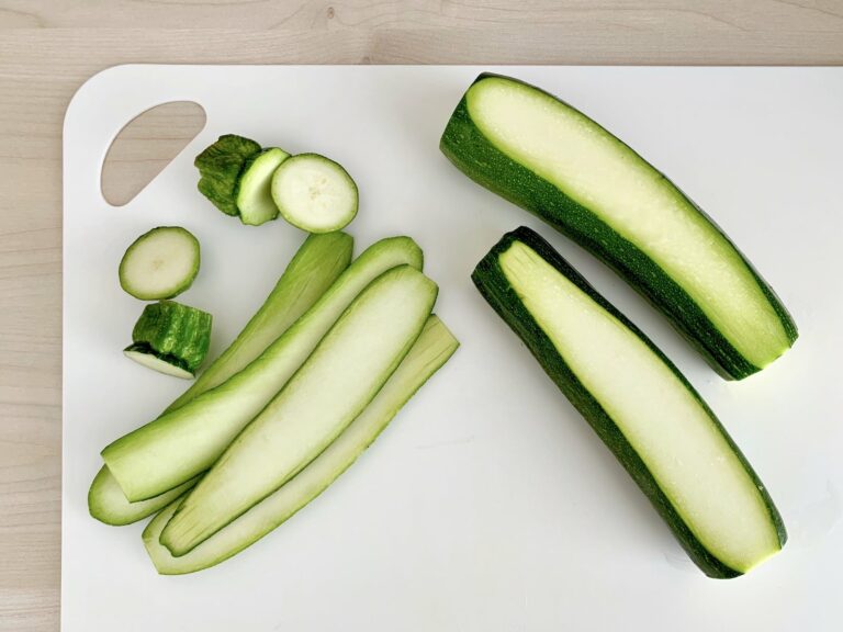 Zucchini schneiden