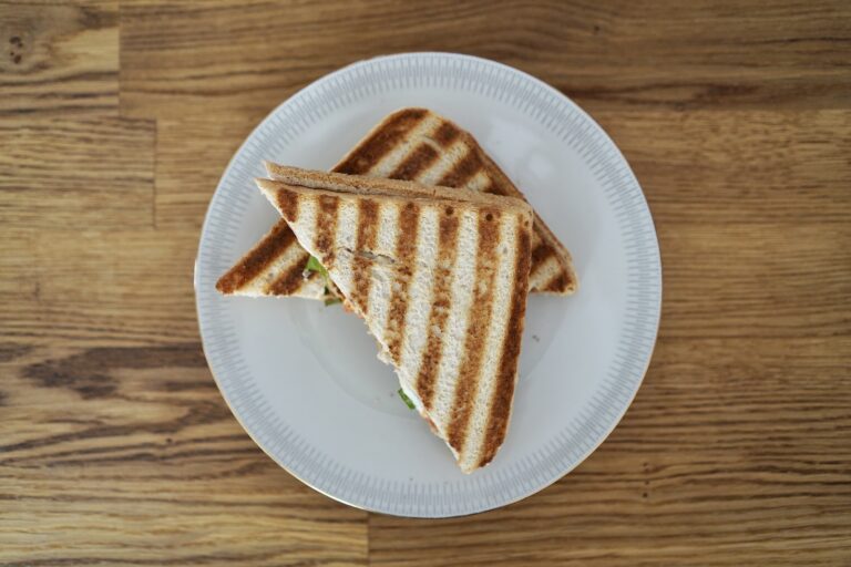 Kontaktgrill Rezept: Sandwich Margherita