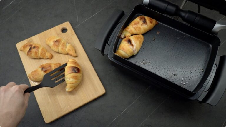 Fertigteig Croissants aus der OptiGrill Backschale