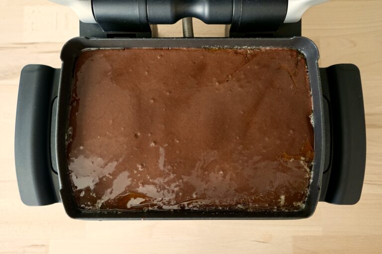 Banane-Schoko-Kuchen-Teig in der OptiGrill Backschale